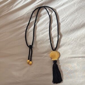 Elegant Black and Gold Shell Pendant Necklace